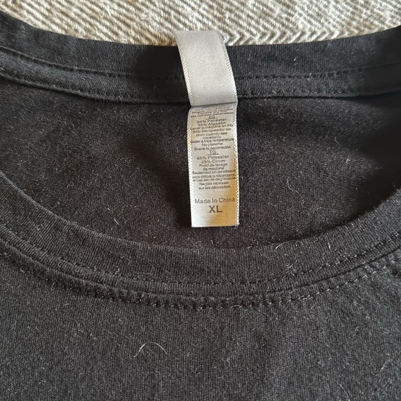 Alani’s Morissette Citizen of the Planet tee -Size XL - Picture 2 of 3